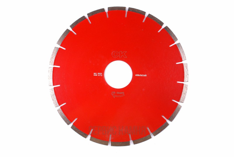 Алмазный диск по граниту GY HF 300x3,7x8x60 сегментный (Китай)